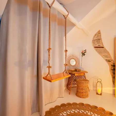 Boheme Les Petits Plaisirs Bed and breakfast 3*