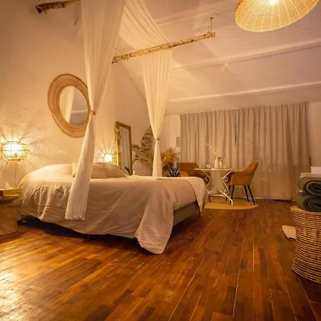 Boheme Les Petits Plaisirs 3* Angers